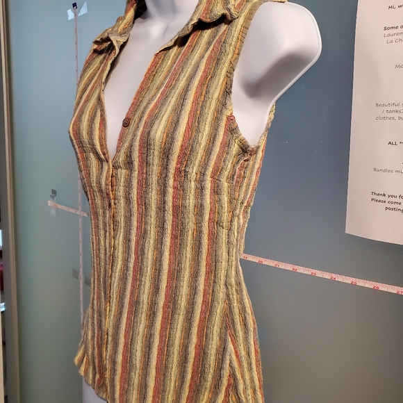 Ladies Large, Multi-Colored Striped, V-Neck Collar, Buttons, Tank Top, Stretchy - Picture 6 of 14